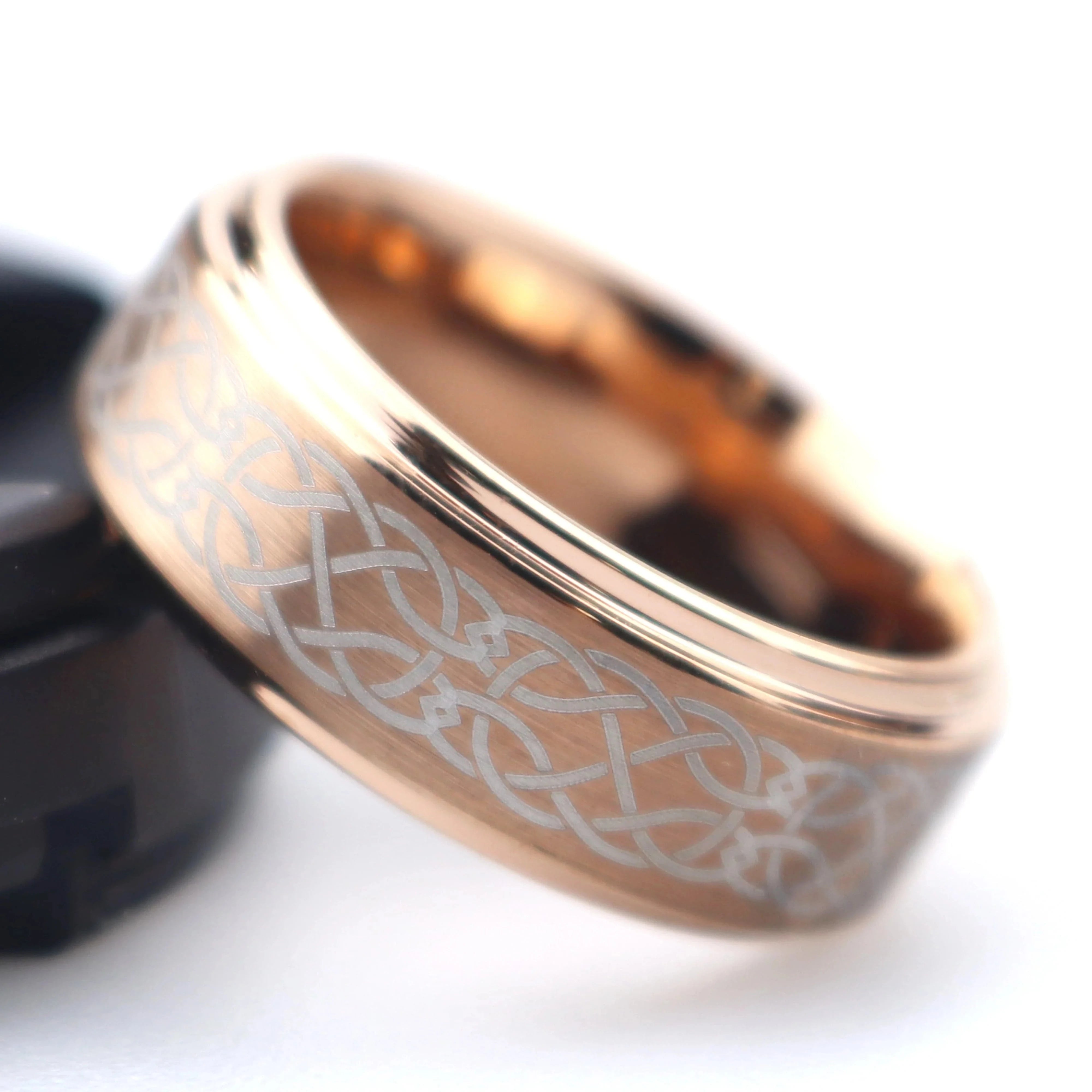 Ring 10. POYA Celtic Knot Ring Men's Tungsten Ring Celtic Wedding Band Rose Gold Plated Unisex Irish Ring Horaclek