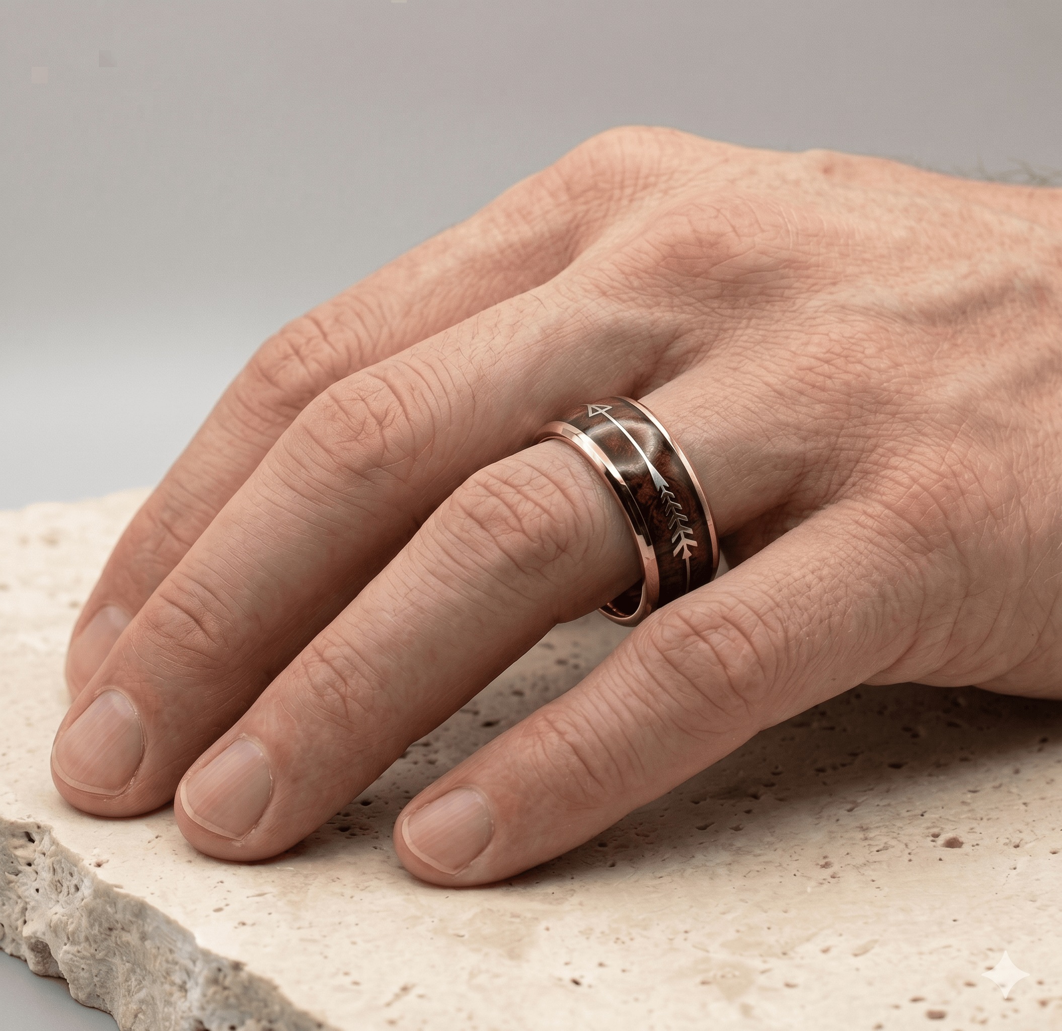 Ring 6/8mm Wolframcarbid mit natürlichem Koa-Holz Pfeil-Einlage My Store Tungsten